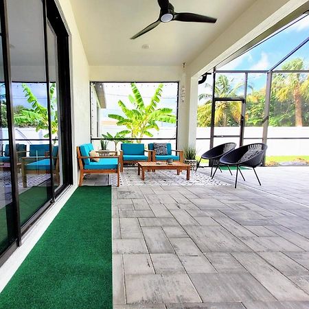 קייפ קורל Blue Door Retreat - Luxury Pool Home - Sleeps 8 מראה חיצוני תמונה