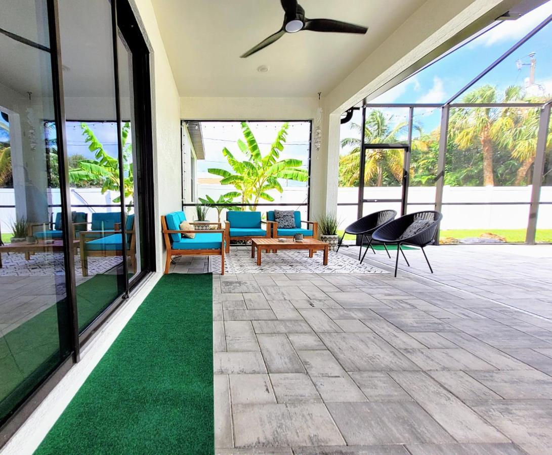 קייפ קורל Blue Door Retreat - Luxury Pool Home - Sleeps 8 מראה חיצוני תמונה